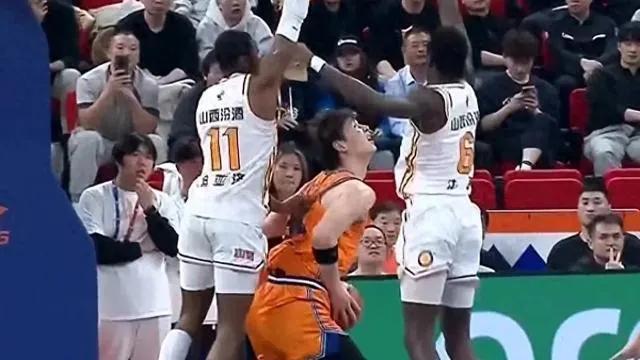 克利夫兰骑士队是得分记录_克利夫兰骑士队夺冠阵容_克利夫兰骑士队